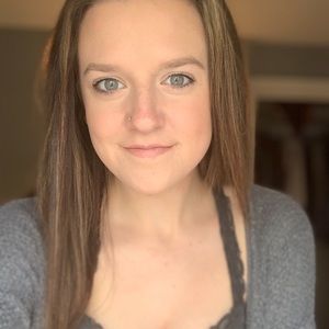 Meet your Posher, Avery